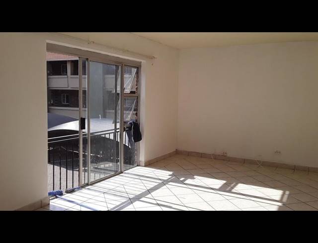 2 BEDROOM APARTMENT FOR SALE IN AMBERFIELD